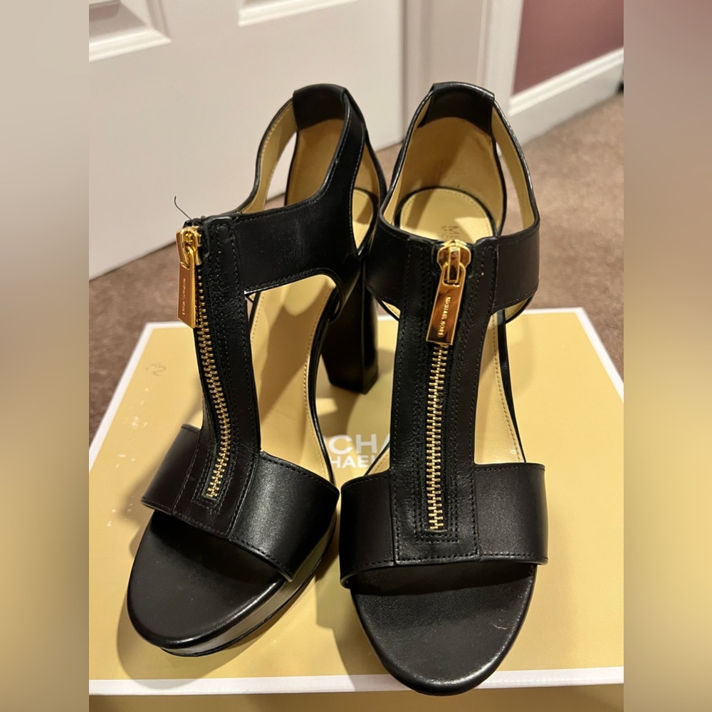 Michael khors Sandals